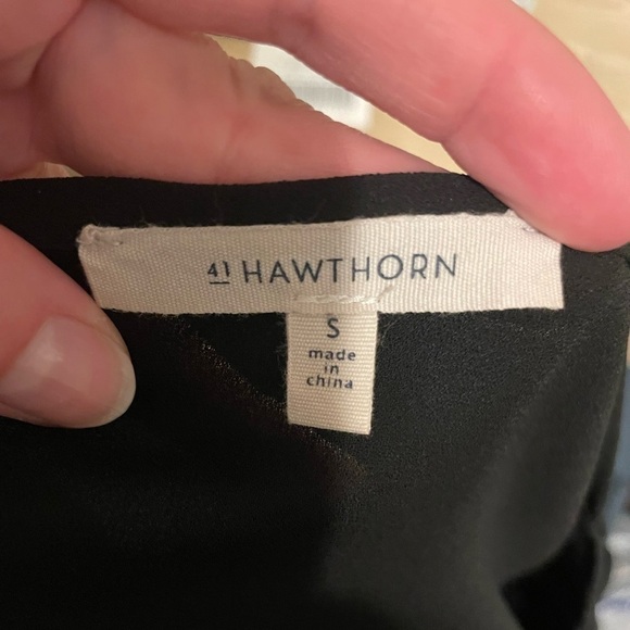 41 Hawthorne Lace accent long sleeve blouse - Picture 2 of 4